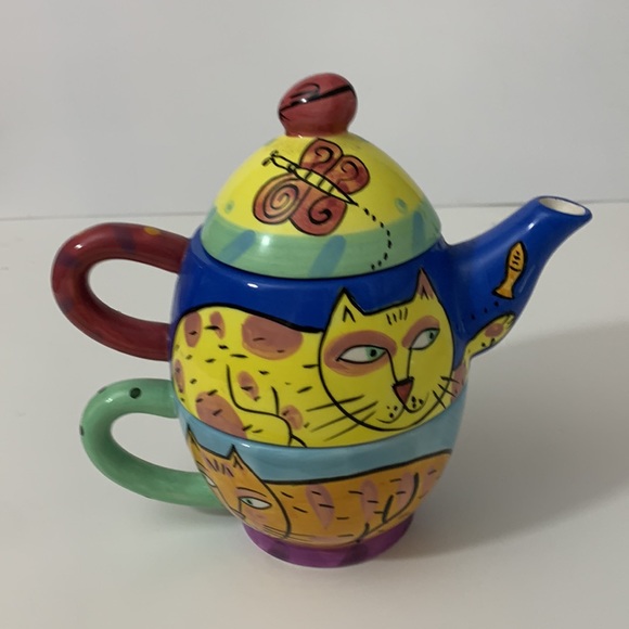 Happy Dog & Cat Chaleur by Karen Gelff. This is like a single service tea set. - Picture 8 of 9